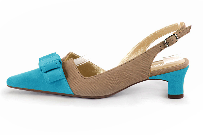 Tan beige and turquoise blue women's open back shoes, with a knot. Tapered toe. Low kitten heels. Profile view - Florence KOOIJMAN